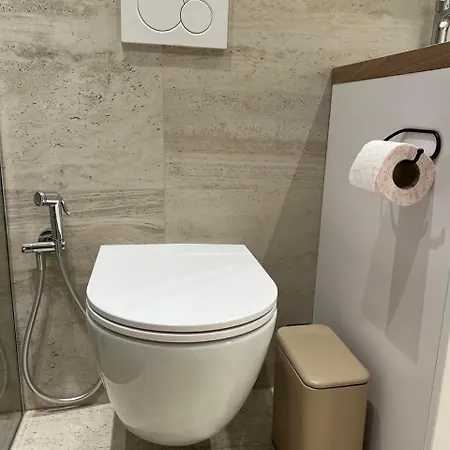 Anna's Blloku Apartment