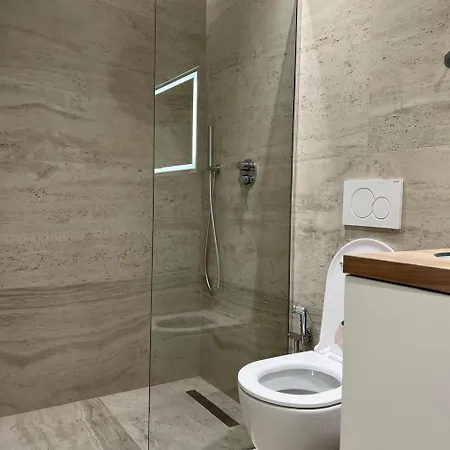 Anna's Blloku Apartment *