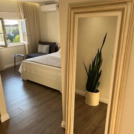 Anna's Blloku Apartment